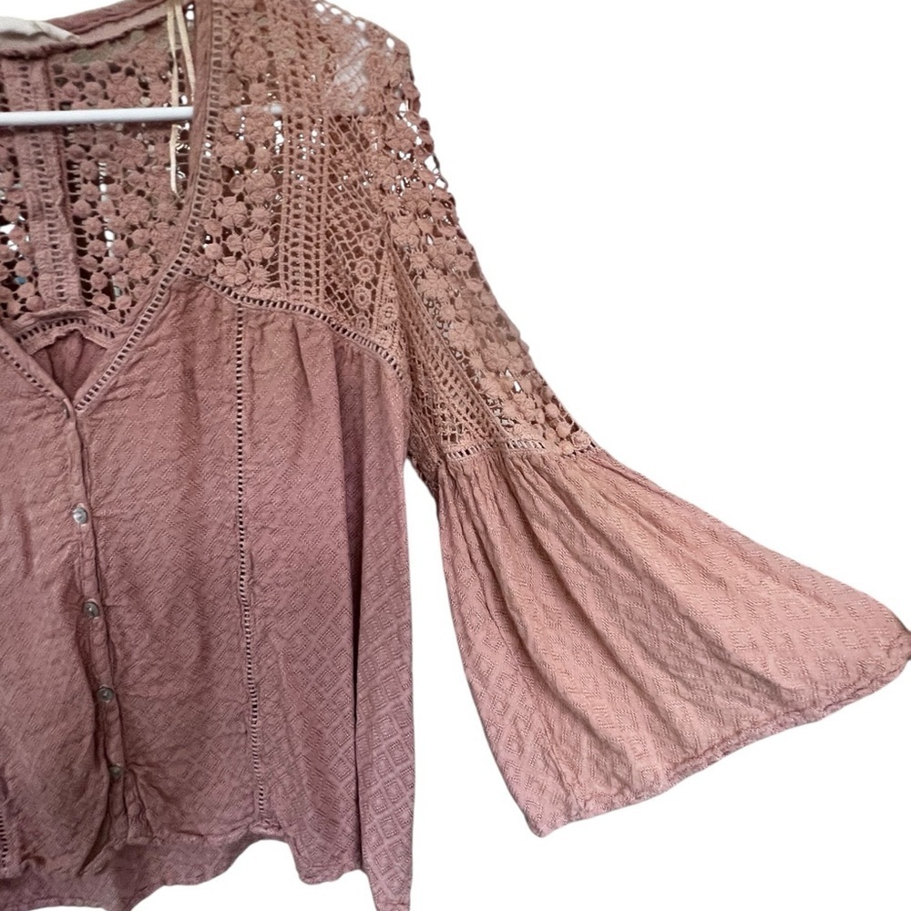 Lovestitch Crochet Lace Pink Top - Picture 2 of 5